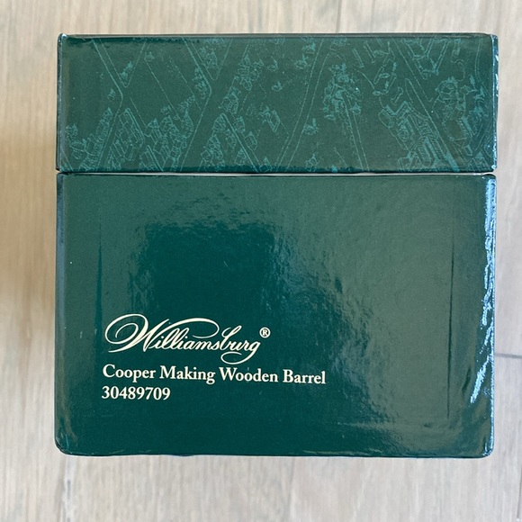 Williamsburg Cooper Making Wooden Barrel - Lang and Wise - Picture 7 of 10